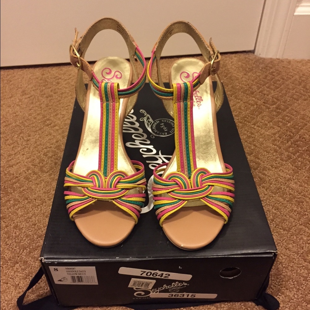 Seychelles wedges